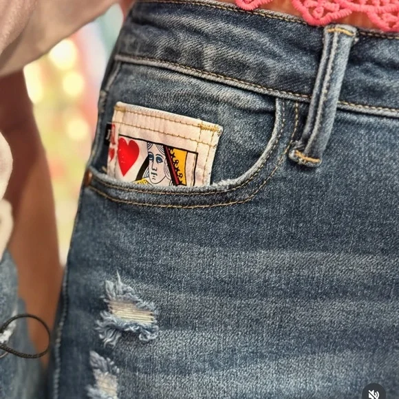 SOLD Queen of Hearts High Rise Boyfriend 7/28 - Picture 6 of 12